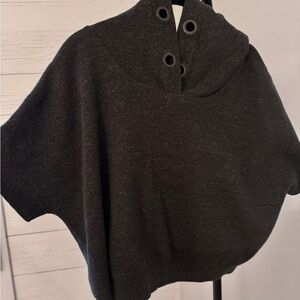 Alo  Gray crop hooded sweatshirt with Grommet Detail